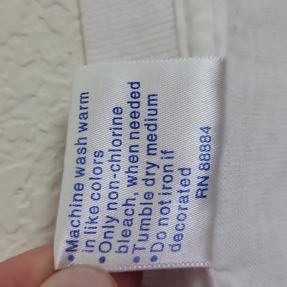 Vintage 2000 Graphic Puma Cougar T-shirt Size Small - Picture 6 of 11